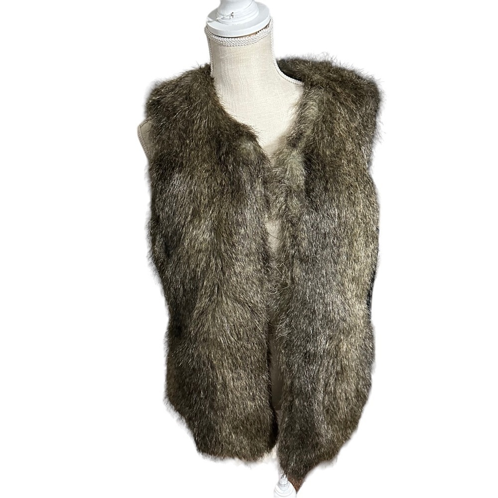 The Limited Forenza Brown Tan Shaggy Faux Fur Sleeveless Sweater Vest Sz M/L NWT